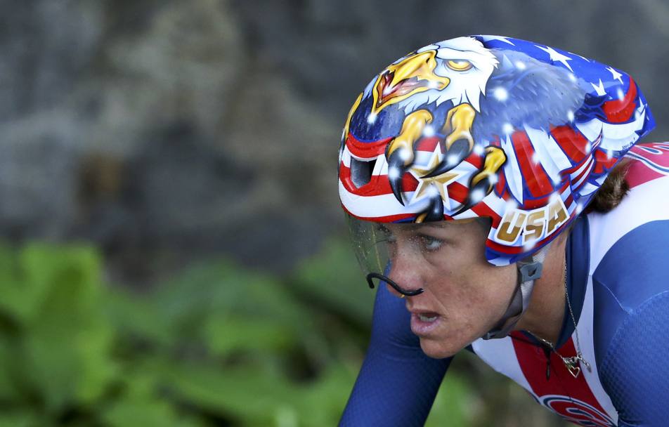 L&#39;aquila calva sul casco dei Armstrong. Reuters
